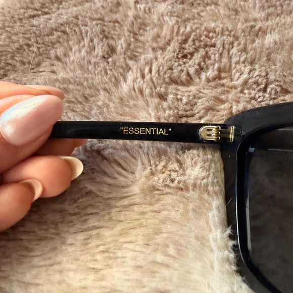 Eleventh Hour Essentials Classic Black Sunglasses - Picture 3 of 4